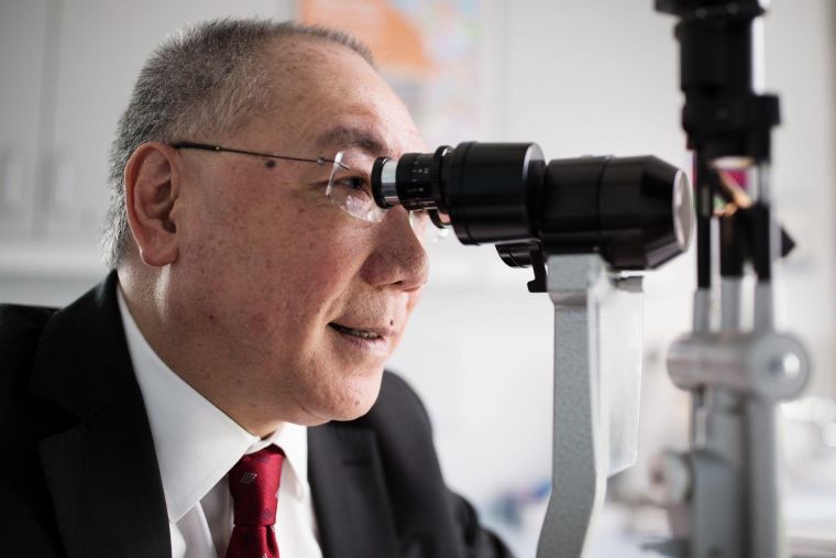 CRF Peng Khaw Microscope