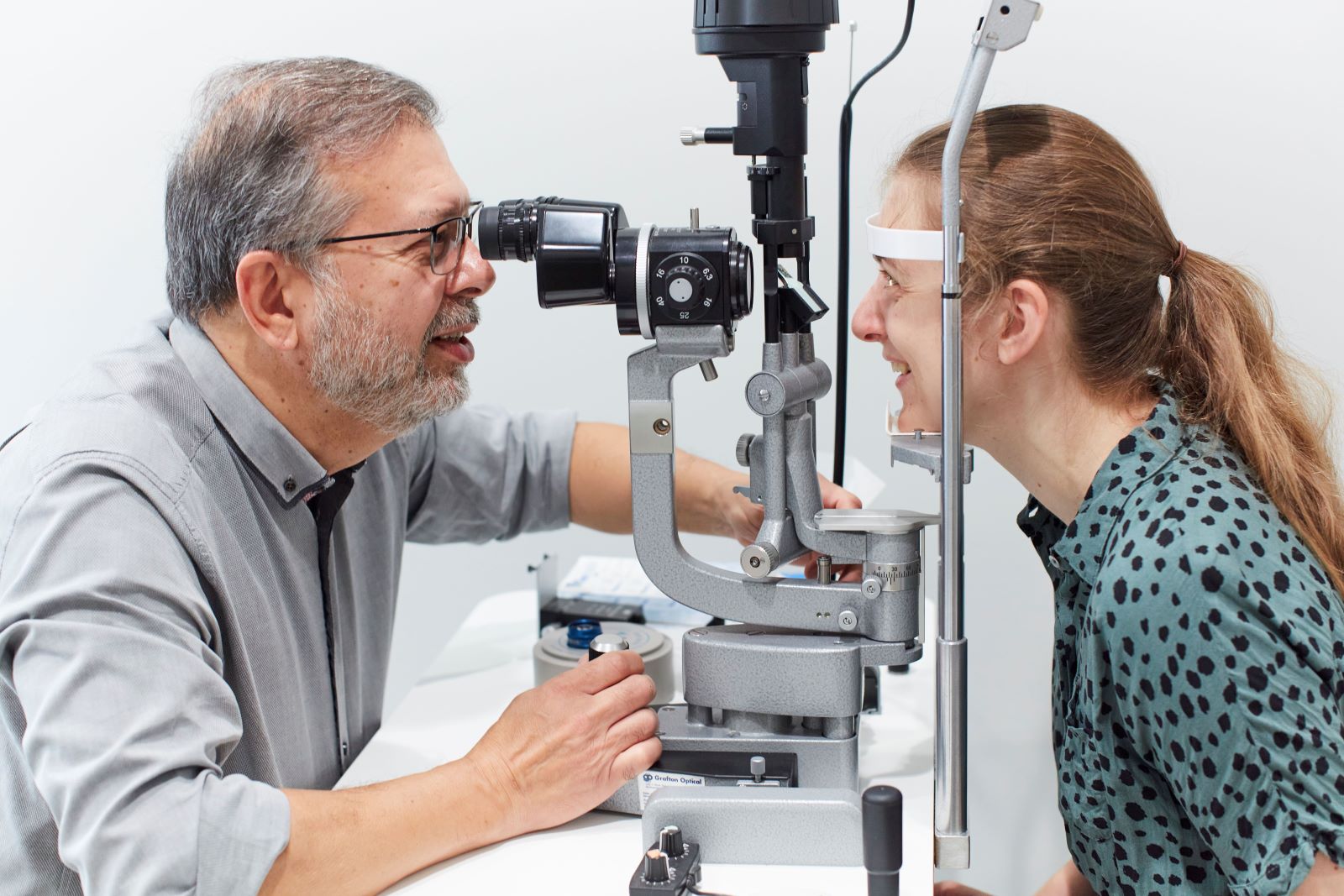 Professor Carlos Pavesio in consultation