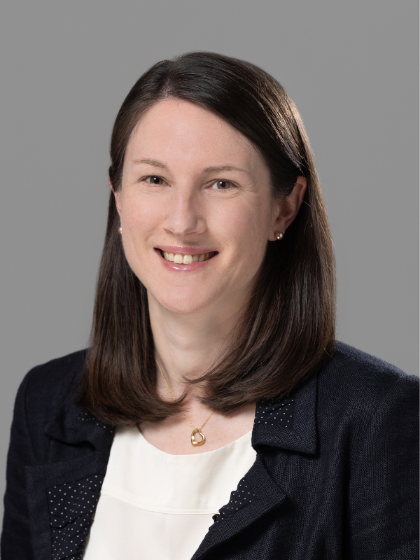 Victoria Moore headshot